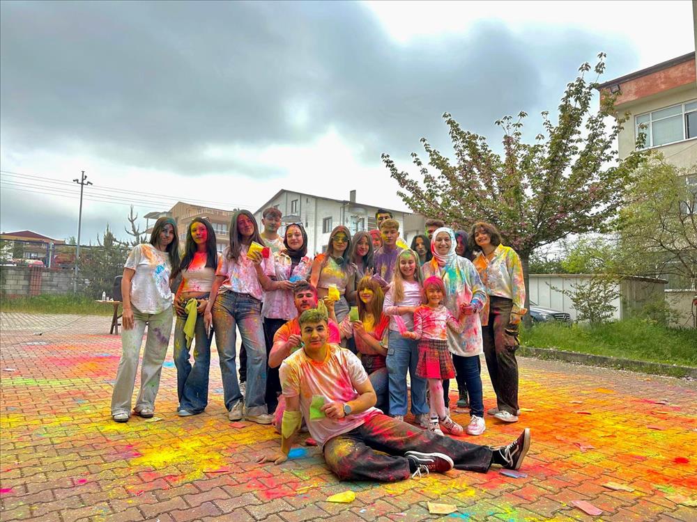 “Life in Color” Etkinliğiyle Renkli Anlar Yaşandı